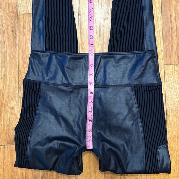 ✨FABLETICS✨ NWT Khloe Black Shine Motion365+ Contour High Waist Leggings Medium - Picture 11 of 15